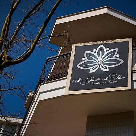 莱切 弗洛拉花园旅馆酒店 外观 照片